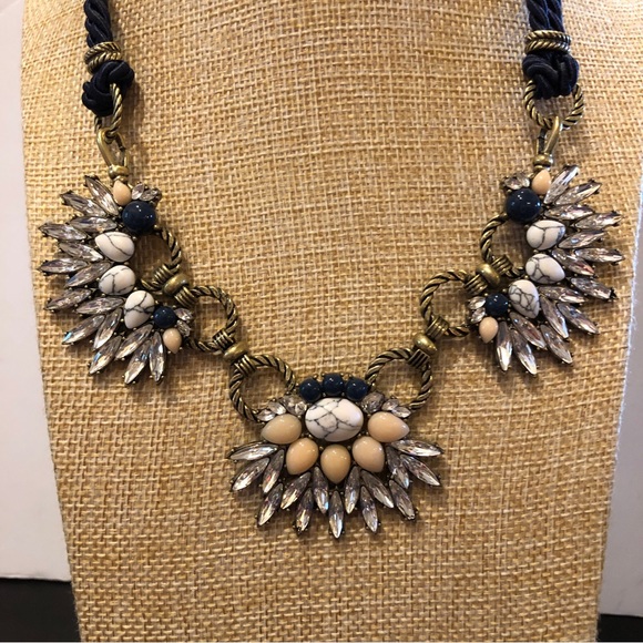 Chloe + Isabel Jewelry Chloe And Isabel Morningtide Collar Necklace